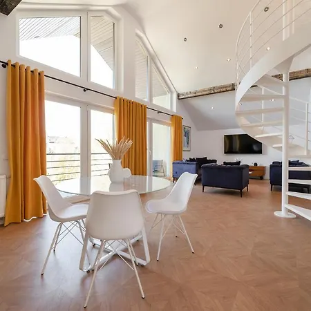 Penthouse Jastarnia Apartment Exterior photo